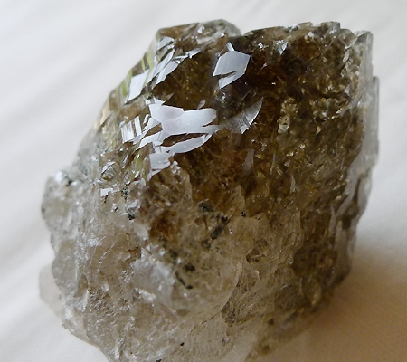 水晶　原石　内包物 ヒマラヤ水晶原石特殊内包物034 バイオタイトジャガレー